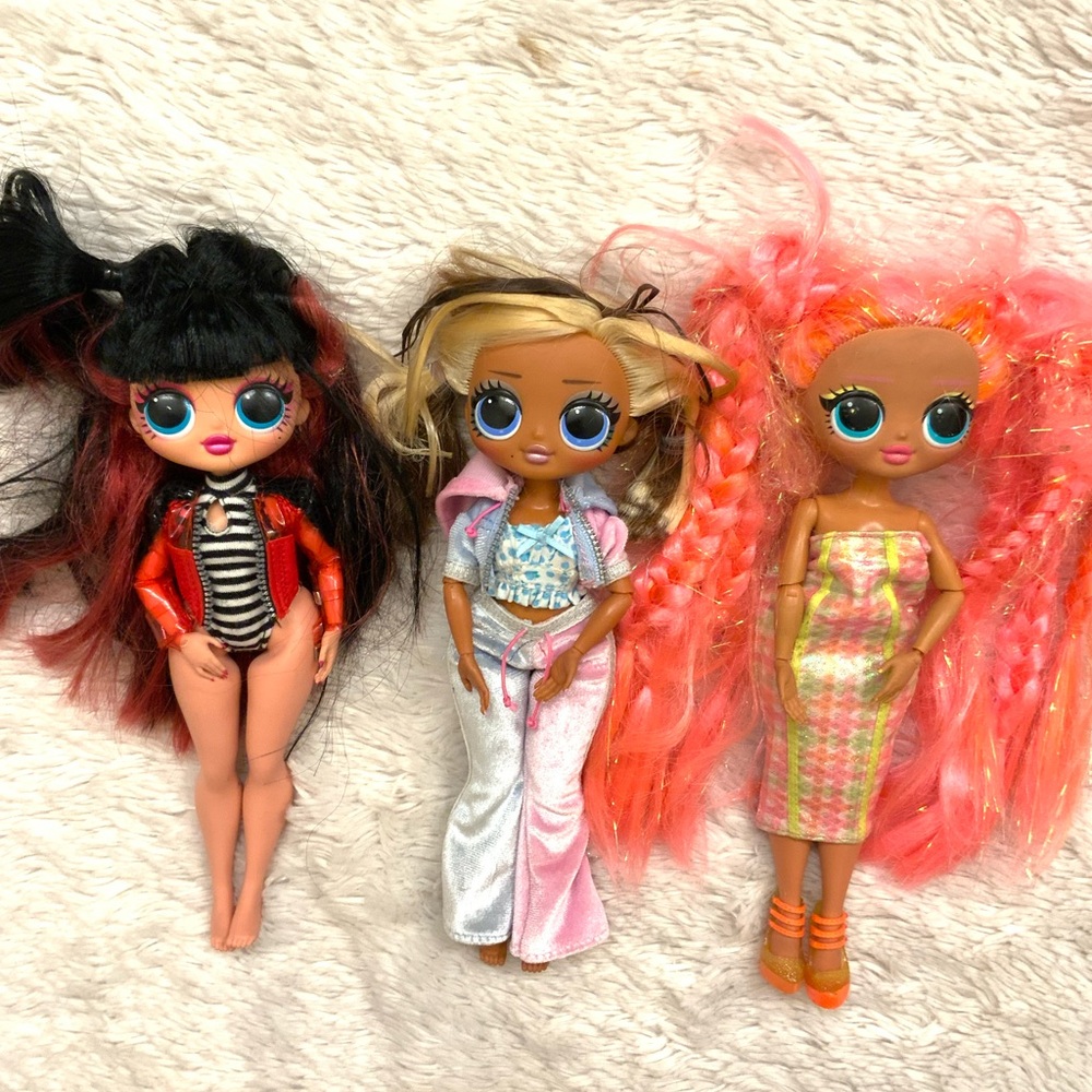 L.O.L dolls